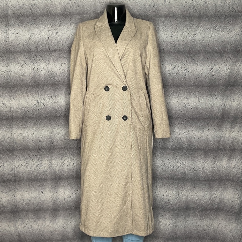 Classic Women's Beige Trench Coat